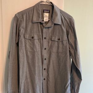 Patagonia Organic Cotton button down shirt - grayish